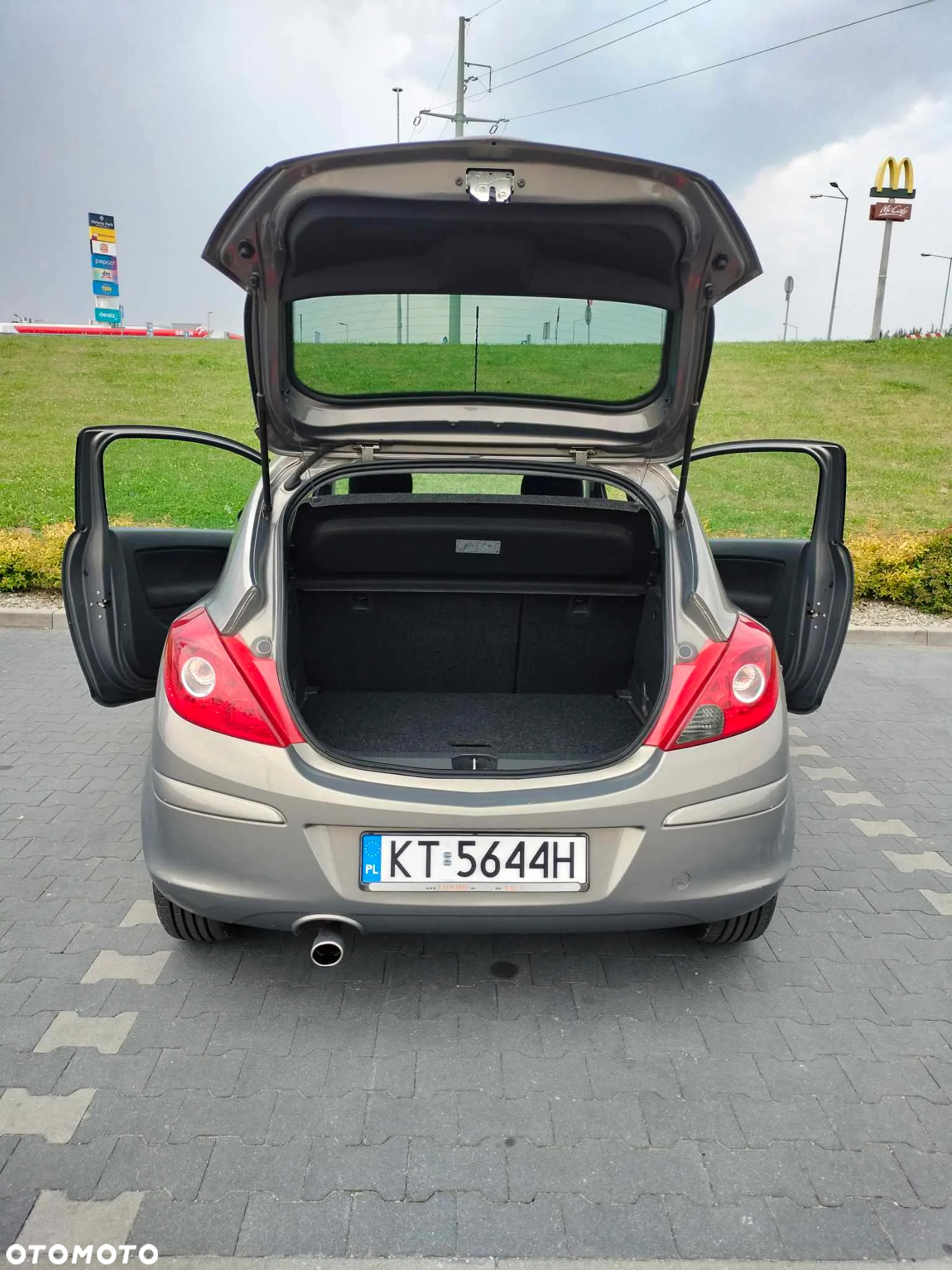 Opel Corsa - 8