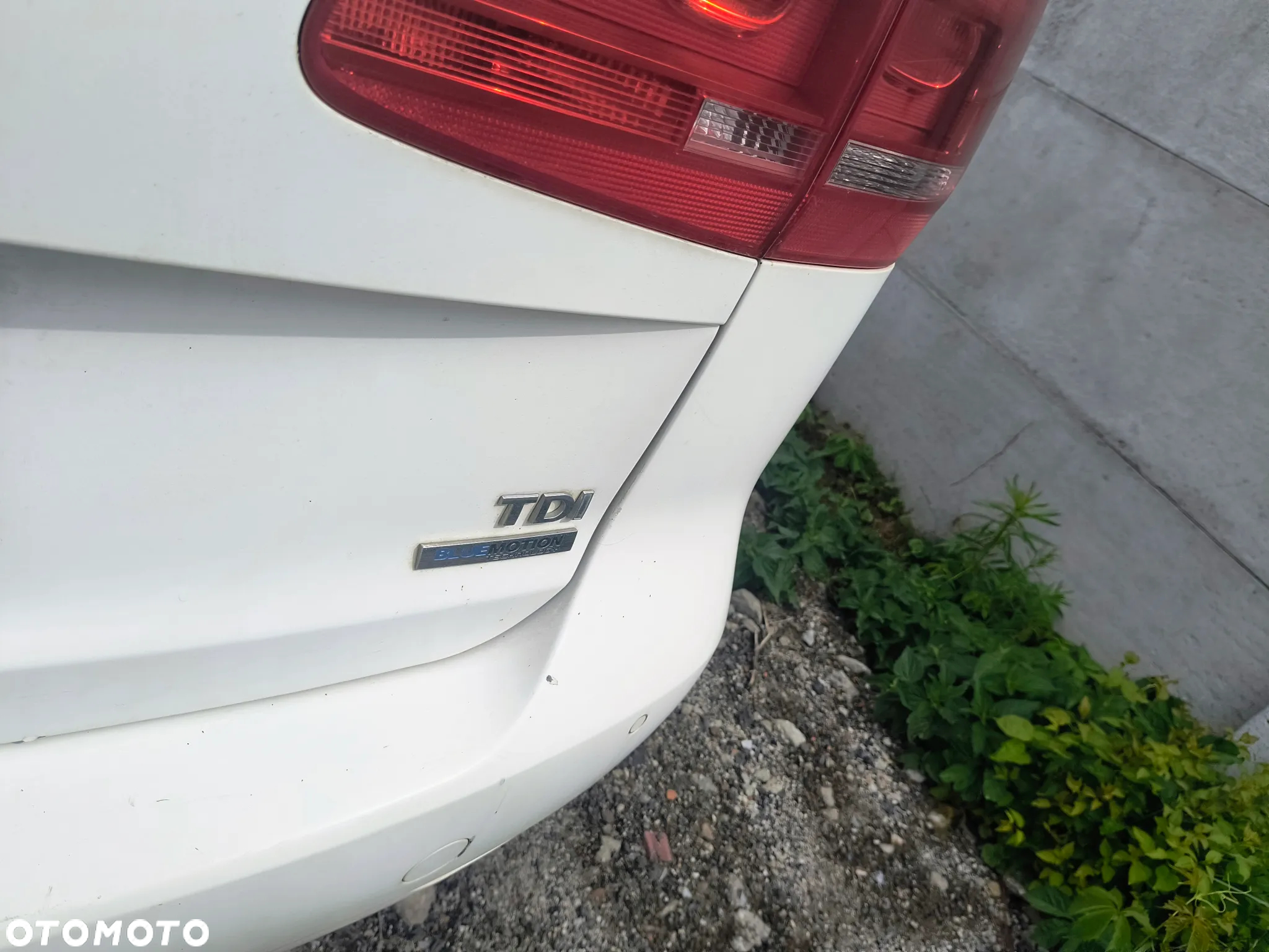 Volkswagen Touran 1.6 TDI DPF BlueMot Comfortline - 10