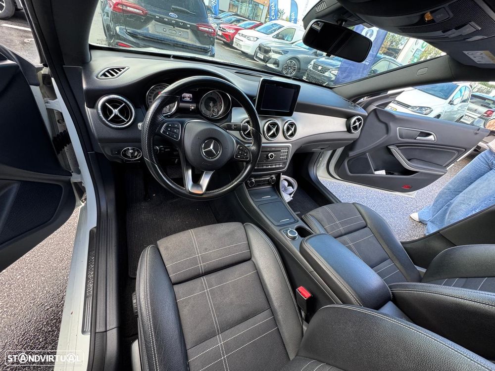 Mercedes-Benz CLA 200 d Shooting Brake Urban Aut. - 6