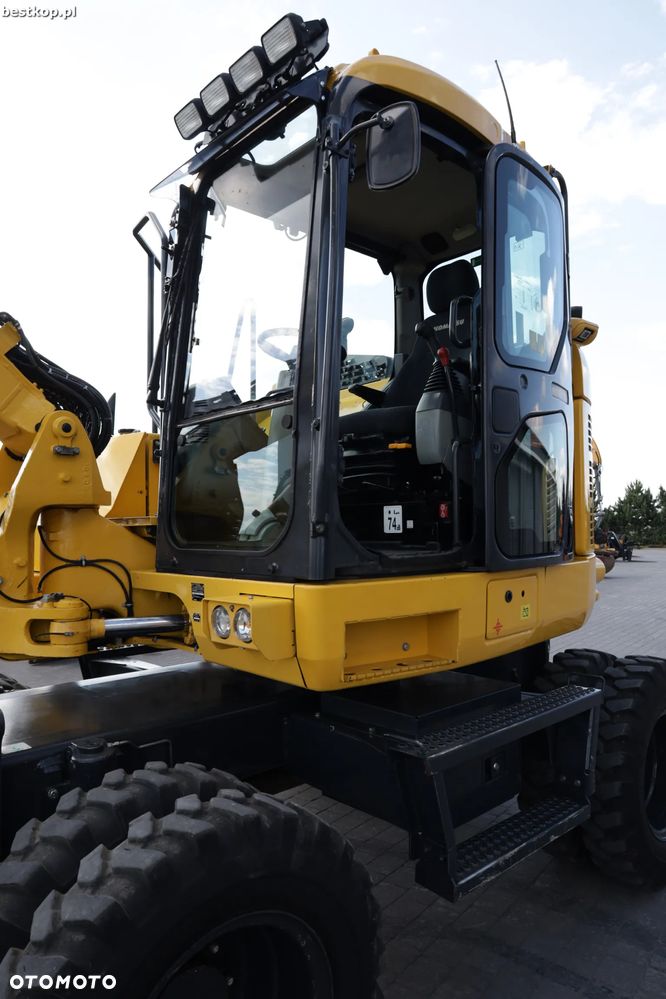 Komatsu PW118MR-11 - 24