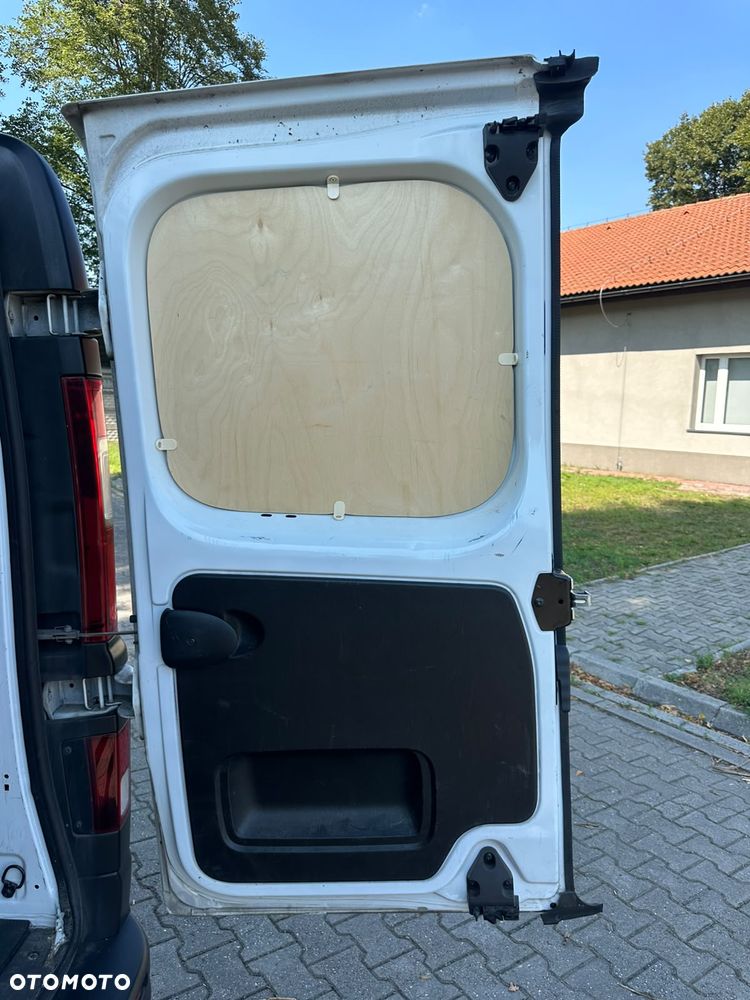 Renault TRAFIC L2H1 - 24