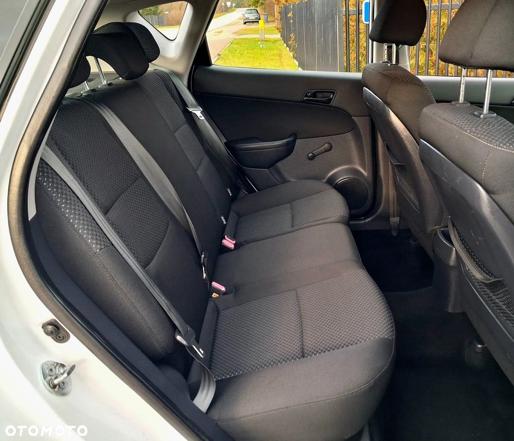 Hyundai i30 1.4 Blue Comfort - 15