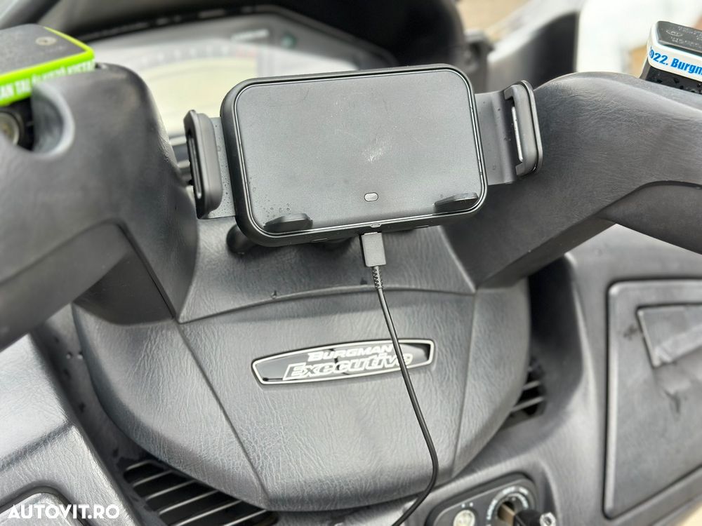 Suzuki AN 650 Burgman - 13