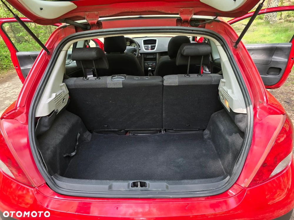 Peugeot 207 90 HDi FAP (Blue Lion) Urban Move - 11