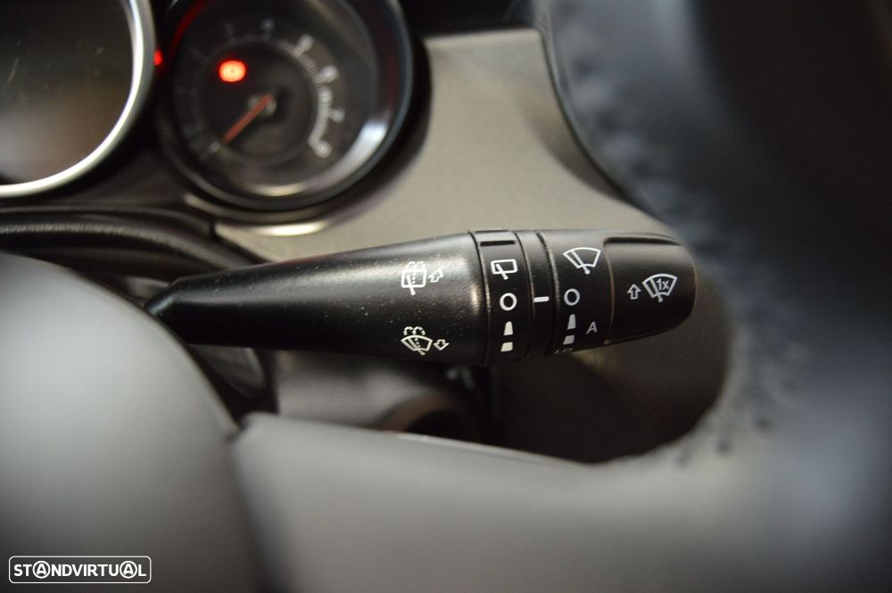 Fiat 500X 1.4 Multiair DCT 4x2 S&S Cross - 36