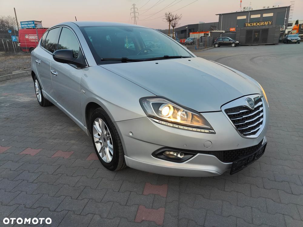 Lancia Delta 1.6 MJ Silver - 8