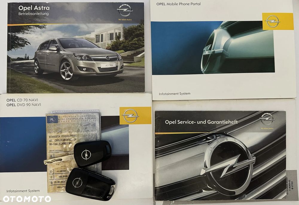 Opel Astra 1.6 Edition 111 Jahre - 17