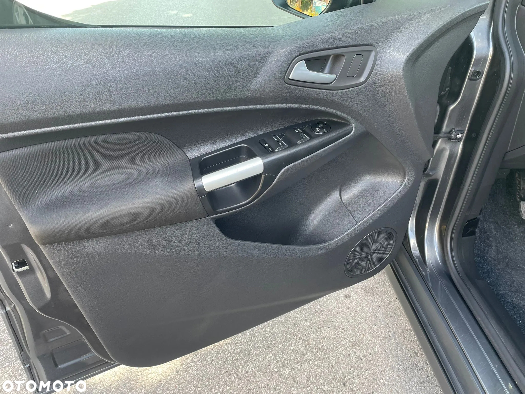 Ford Tourneo Connect Grand 1.5 TDCi Start/Stop Titanium - 26