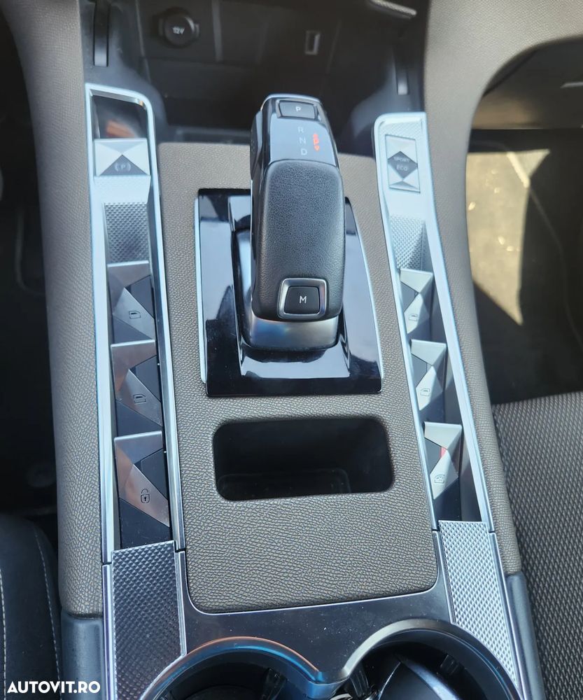 DS Automobiles DS 7 Crossback DS7 1.5 BlueHDi 130 S&S EAT8 BASTILLE - 16