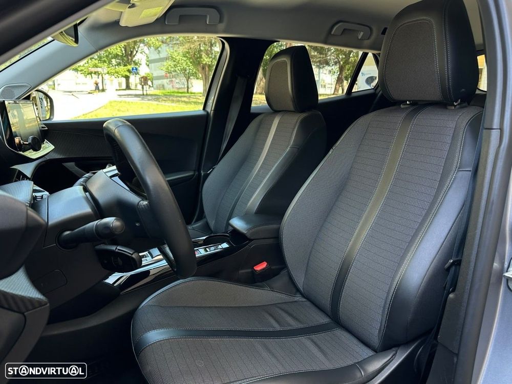 Peugeot e-2008 50 kWh Allure Pack - 6