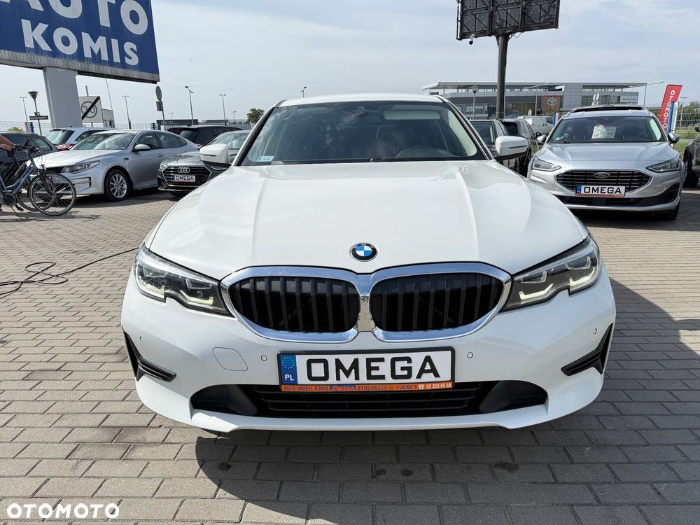 BMW Seria 3 318i - 6