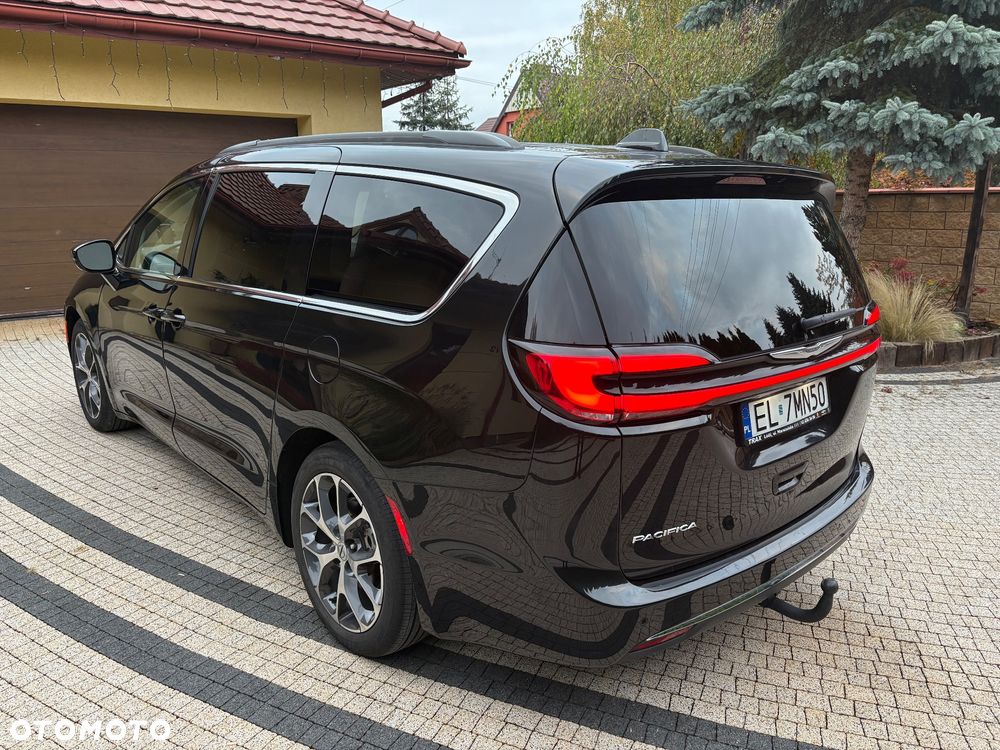 Chrysler Pacifica - 7