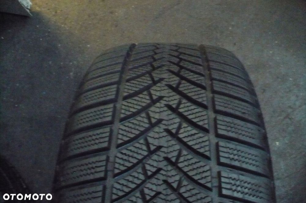 2x SEMPERIT Speed Grip 3 235/55R17 7,3mm 7,6mm 2020 - 2