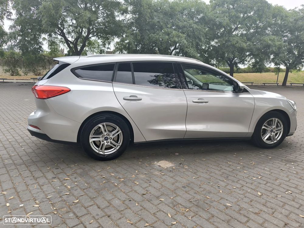 Ford Focus SW 1.5 TDCi EcoBlue Business - 11