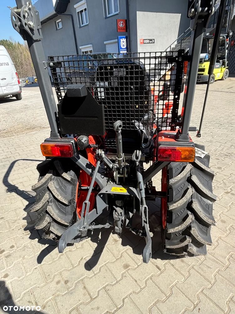 Kubota B1241 - 4
