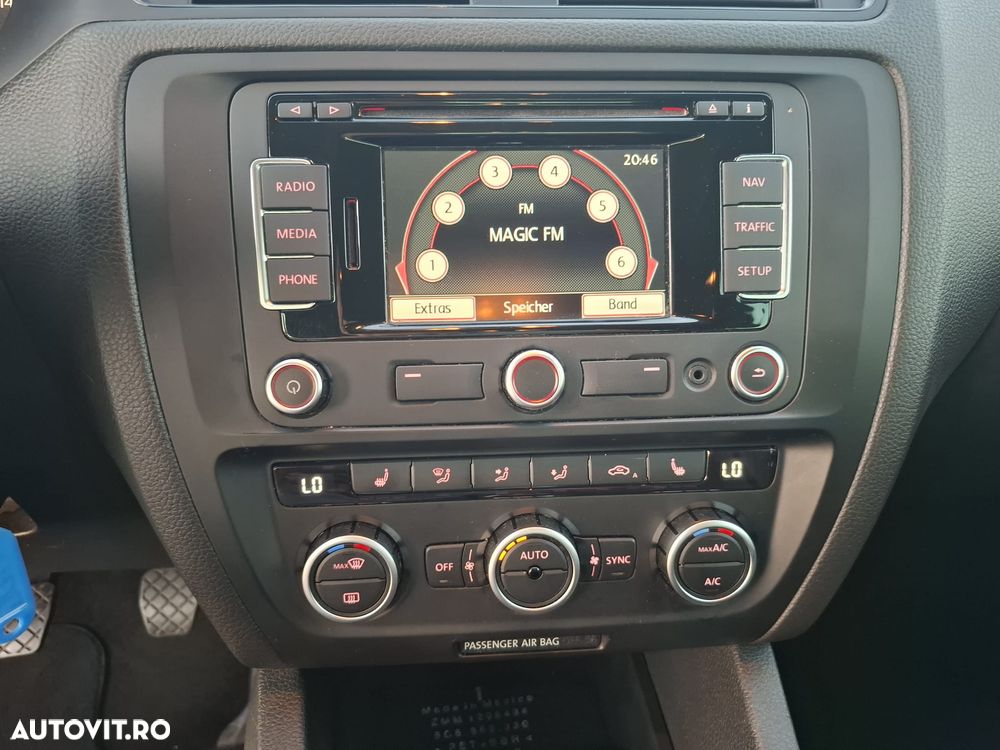 Volkswagen Jetta 1.2 TSI Match - 28