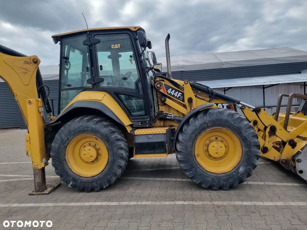 Caterpillar 444 F2 - 10