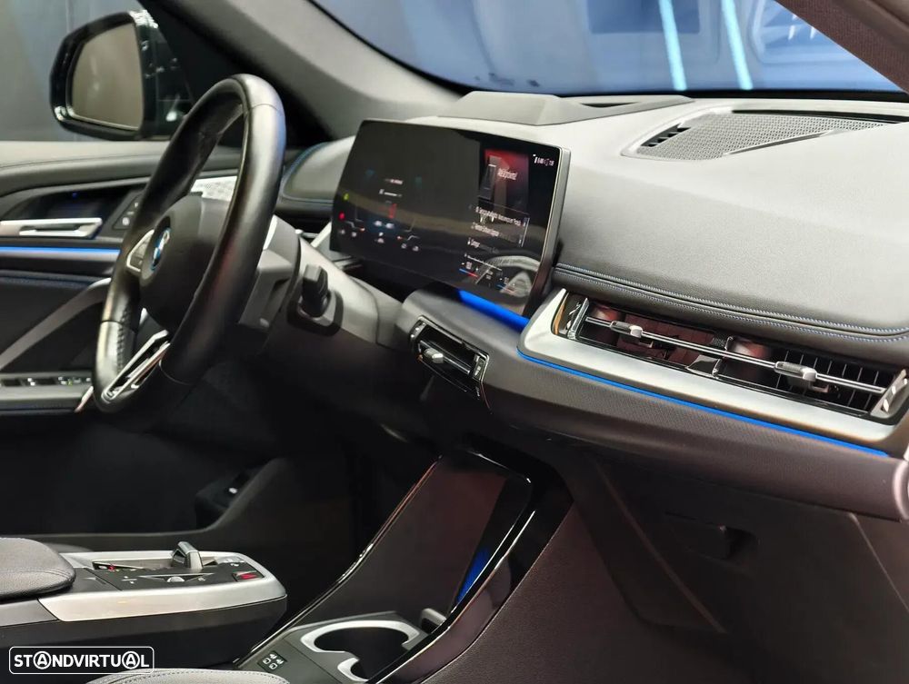 BMW iX1 xDrive30 Pack Desportivo M - 43