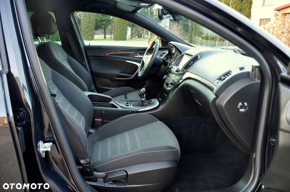 Opel Insignia - 17