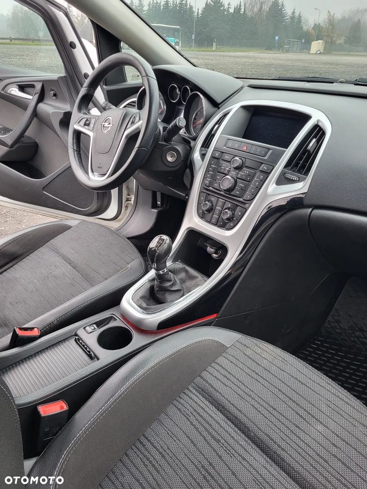 Opel Astra 1.6 ECOTEC DI Turbo ecoFLEX Start/Stop Exklusiv - 16