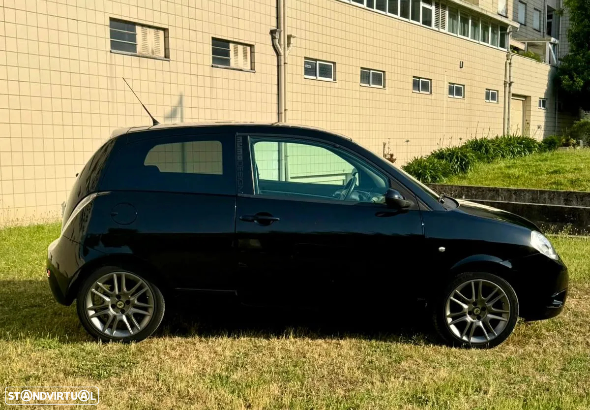 Lancia Ypsilon 1.3 JTD Sport Momo Design - 5
