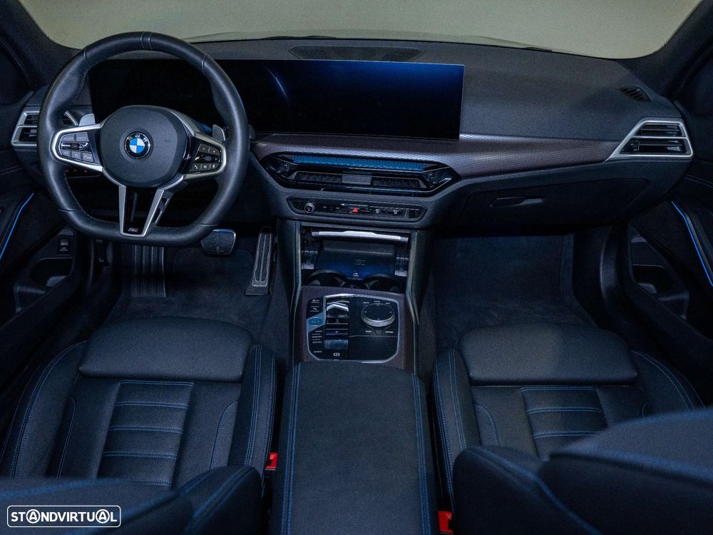 BMW 320 d Touring Pack Desportivo M Auto - 7