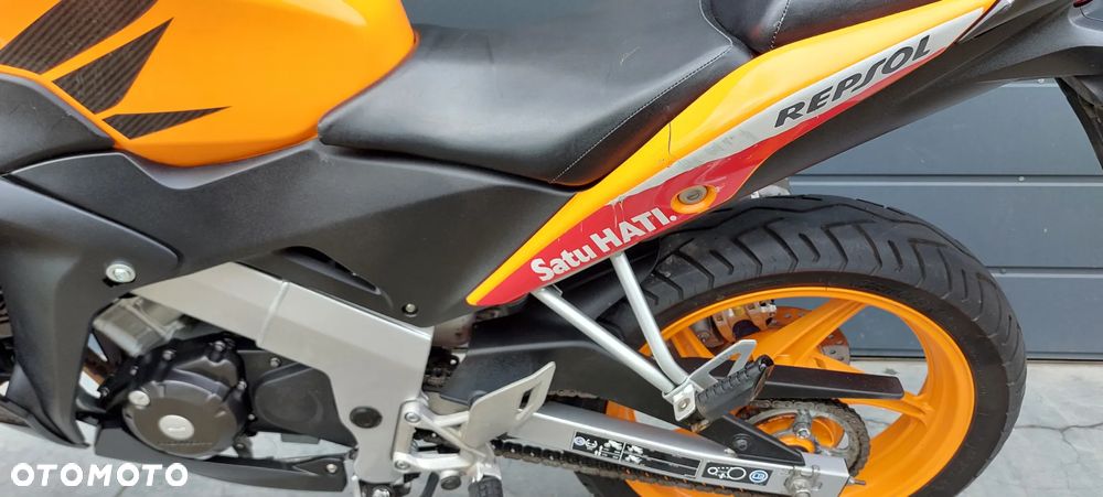 Honda CBR - 8
