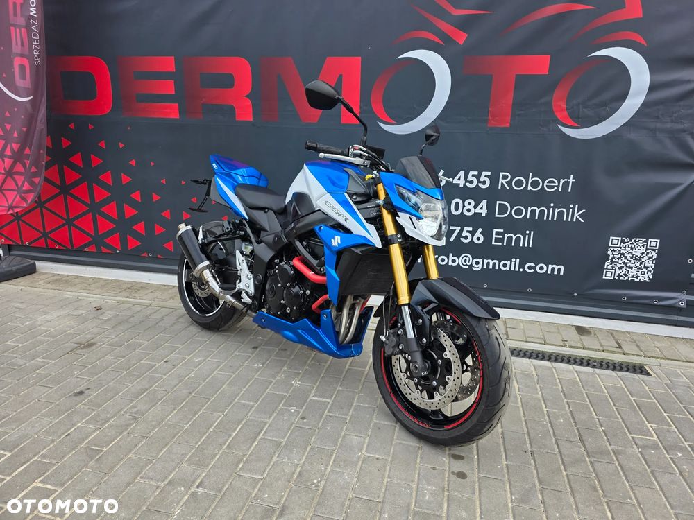 Suzuki GSR - 33
