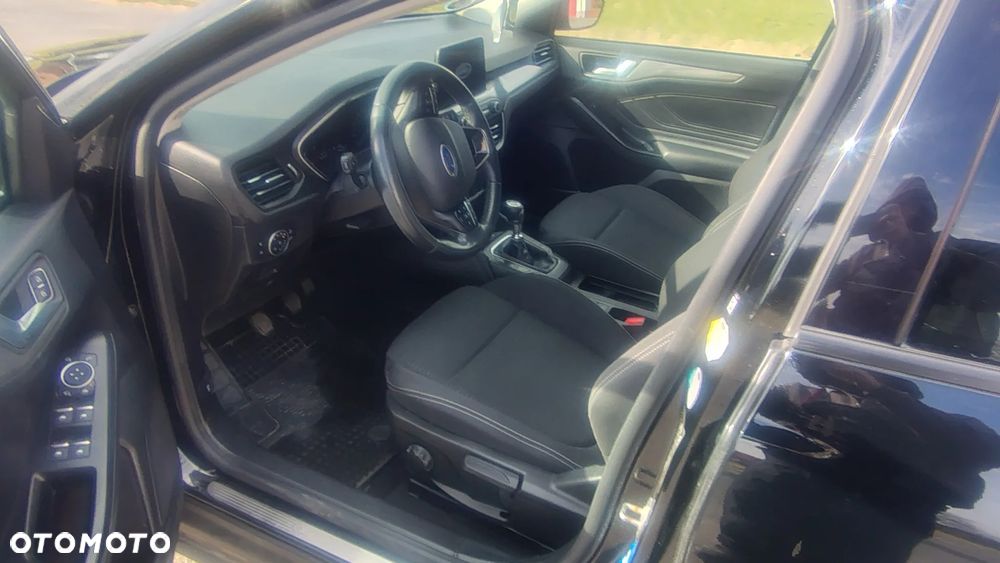 Ford Focus 2.0 EcoBlue Titanium Business - 35
