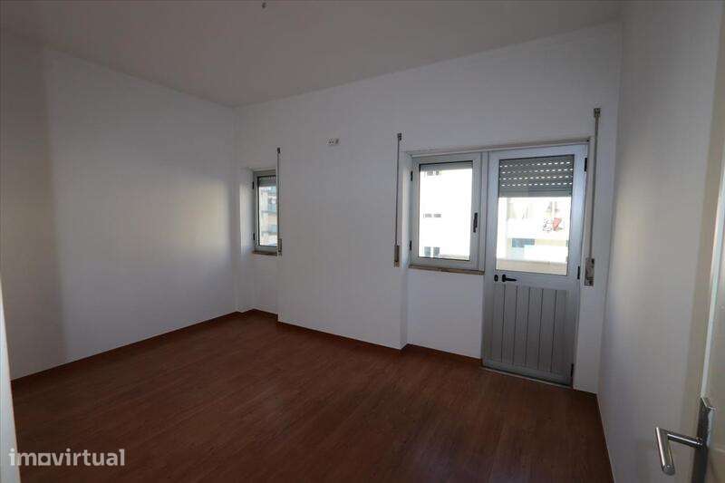 Apartamento em Seixal, Amora - Grande imagem: 3/18
