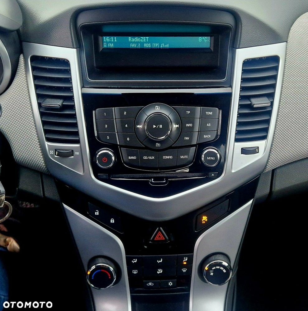 Chevrolet Cruze - 13
