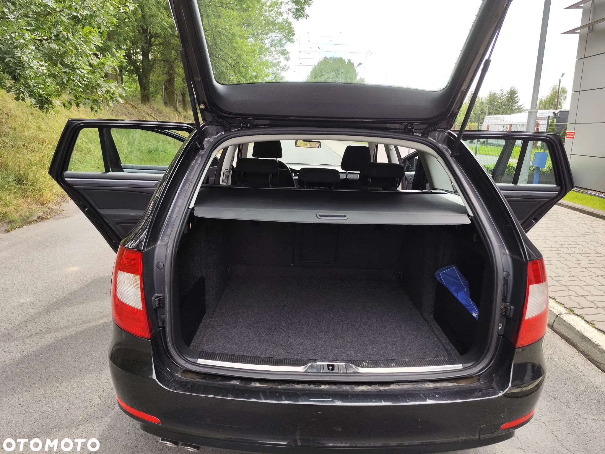Skoda Superb 2.0 TDI Business - 16