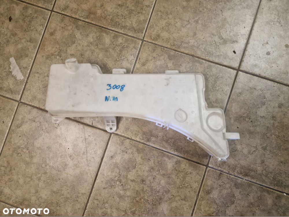 zbiornik spryskiwaczy peugeot 3008 5008 9815637380 - 1