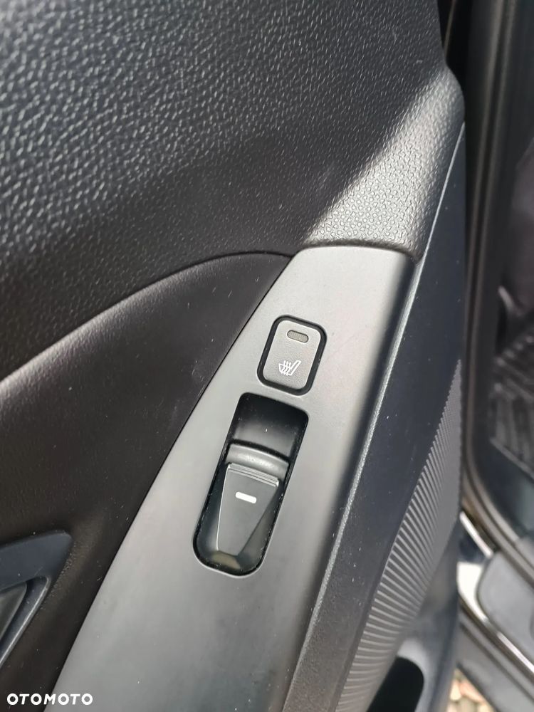 Hyundai ix35 - 23