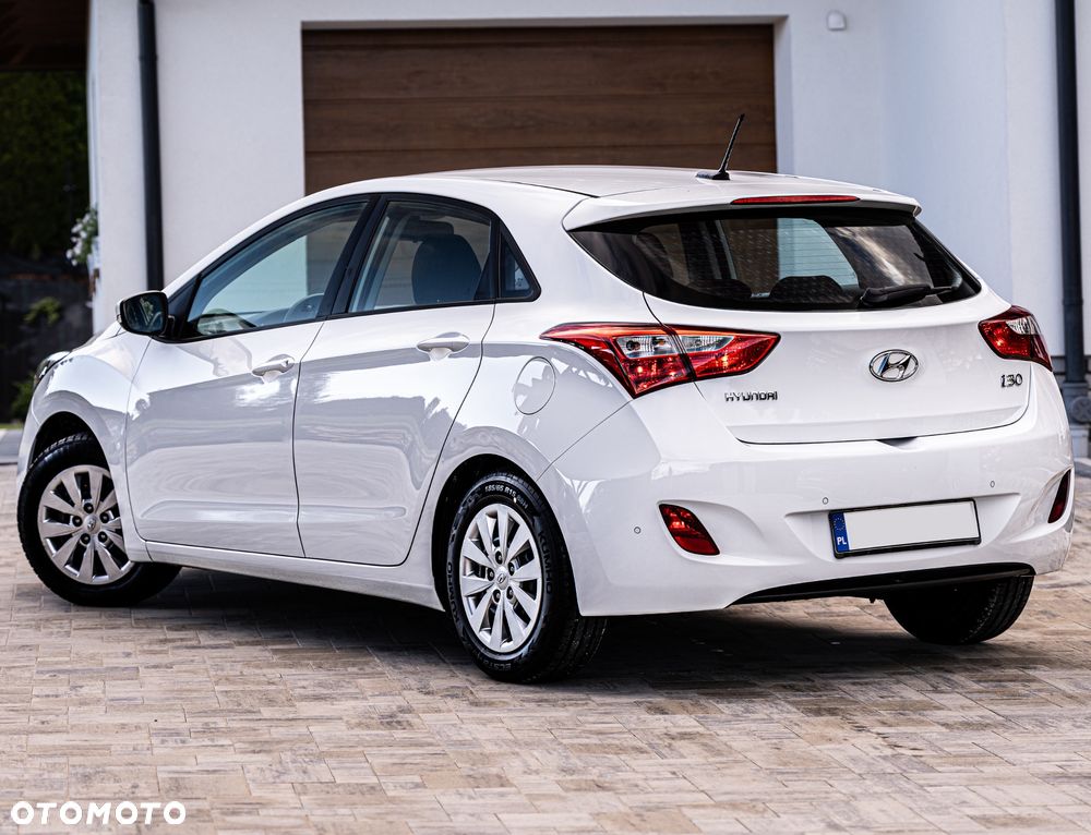Hyundai i30 blue 1.4 Classic Navigation - 11