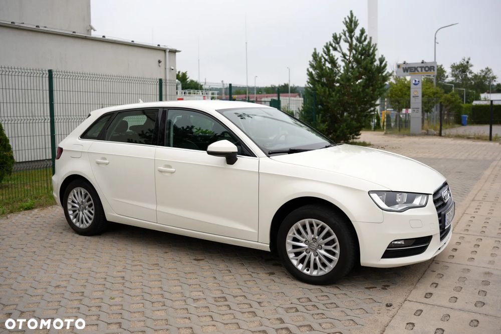 Audi A3 Sportback 1.4 TFSI Ambiente S tronic - 10