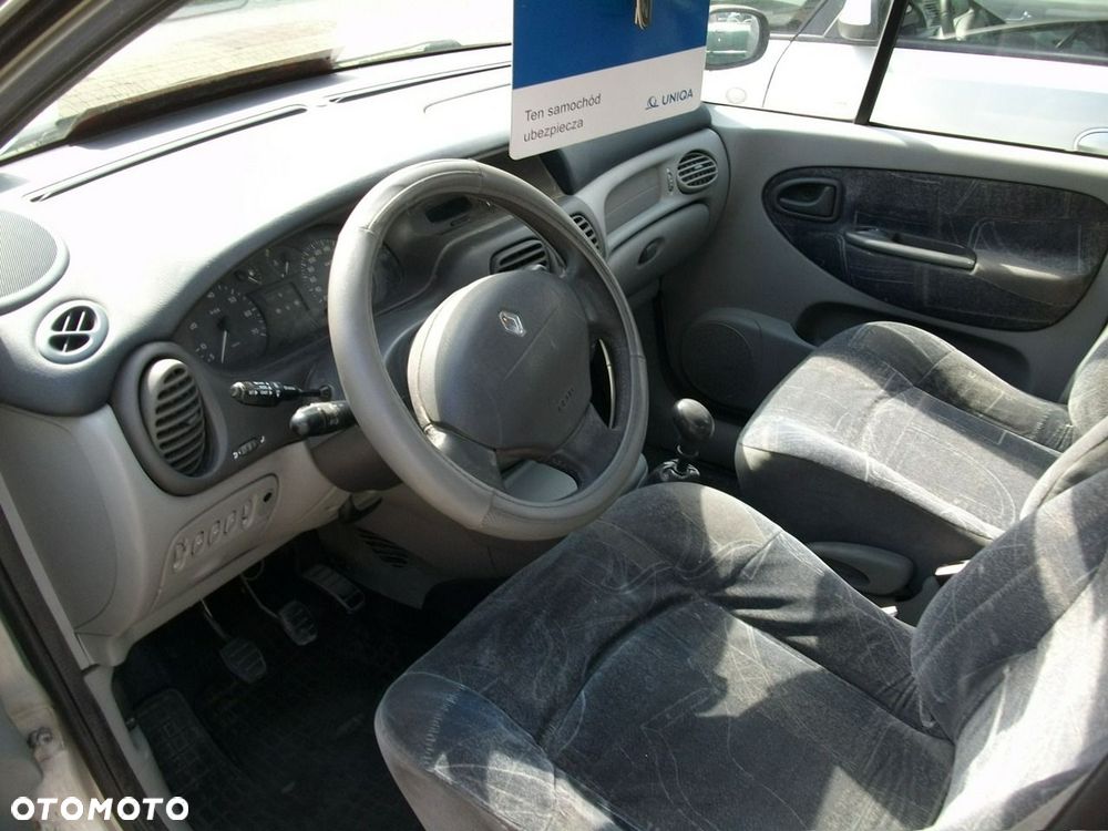 Renault Scenic - 5