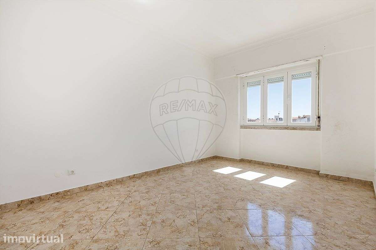Apartamento T2 para arrendamento - Grande imagem: 2/18