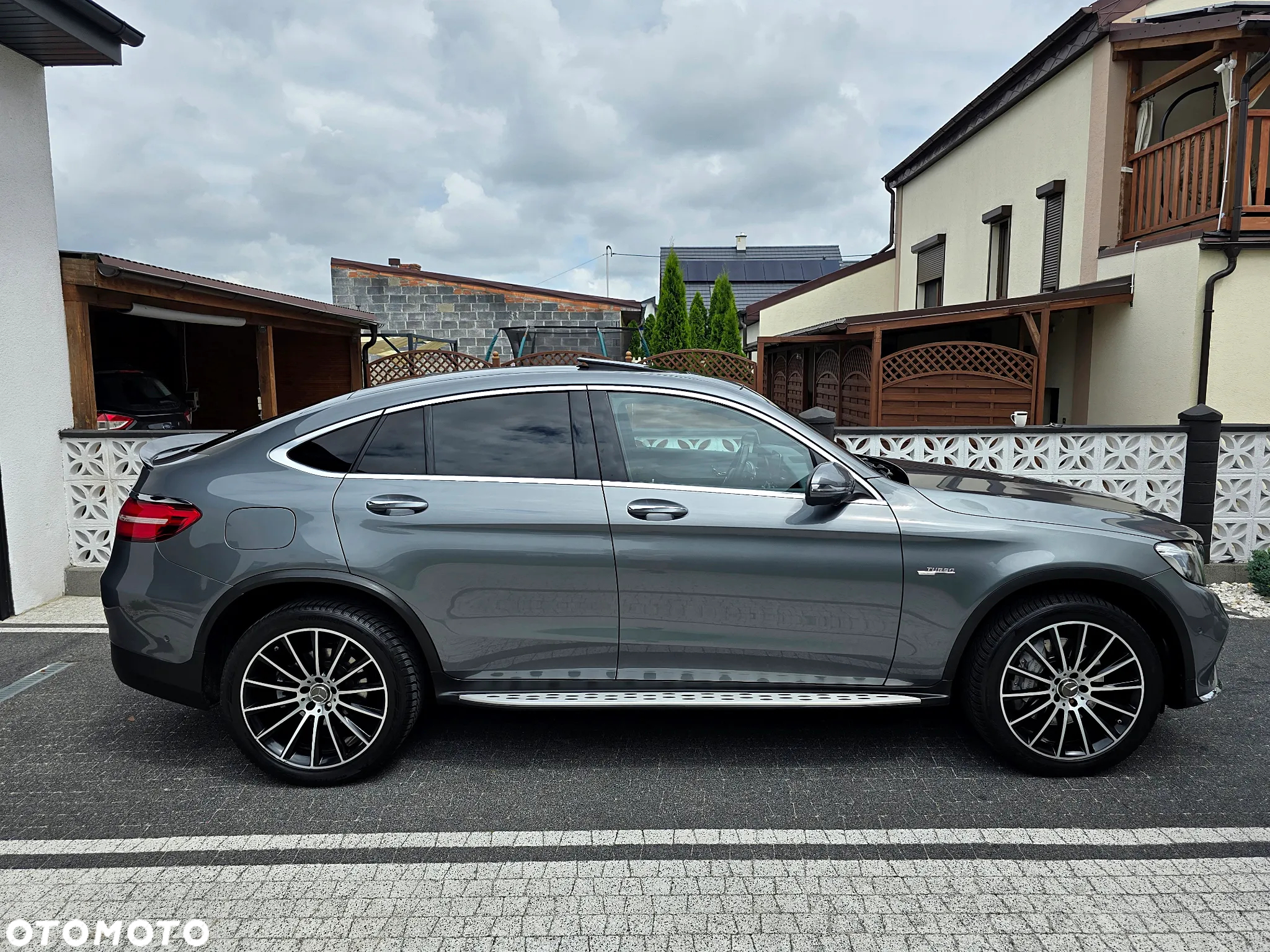 Mercedes-Benz GLC Coupe 300 4-Matic - 4
