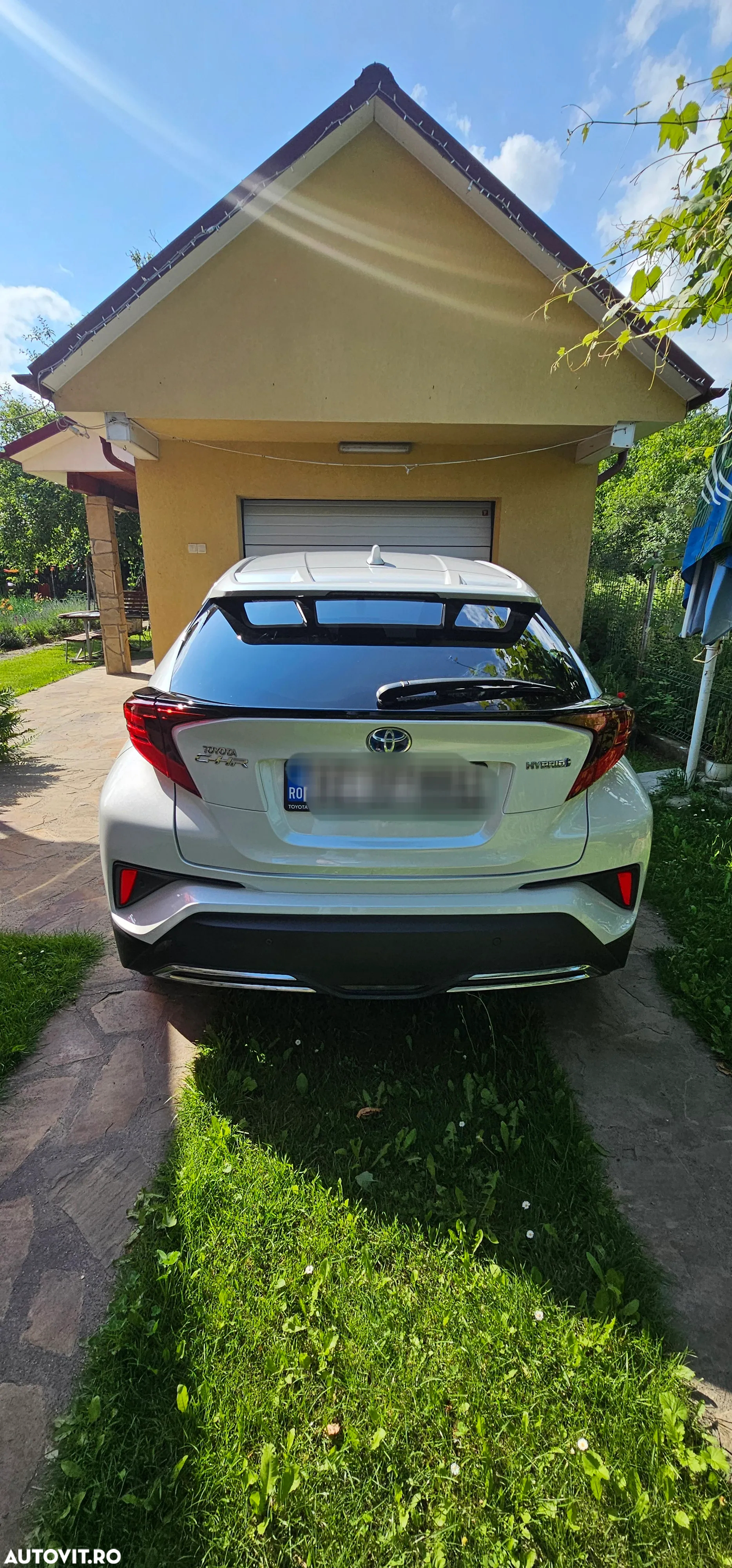Toyota C-HR 2.0 HSD 184 CP 4x2 CVT Classy - 2