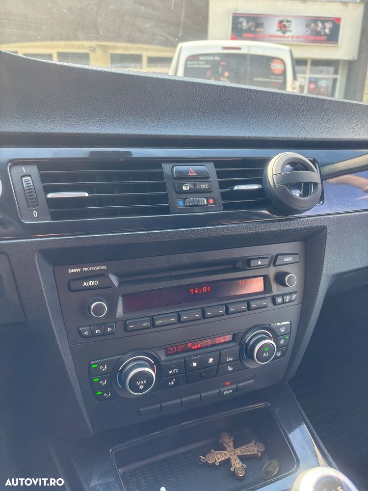 BMW Seria 3 316d - 10