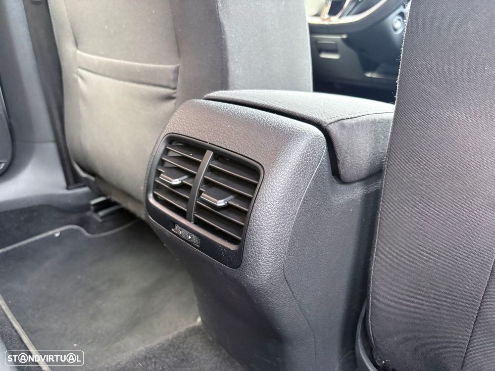 VW e-Golf AC/DC - 54