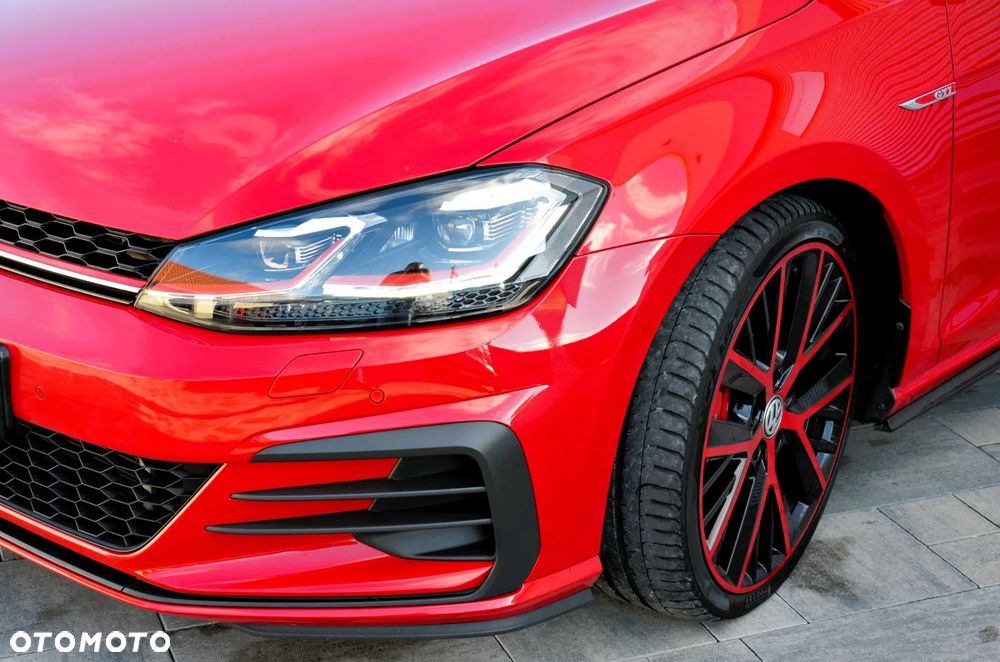 Volkswagen Golf GTI (BlueMotion Technology) DSG Performance - 12
