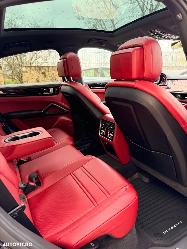 Porsche Cayenne Coupe - 10