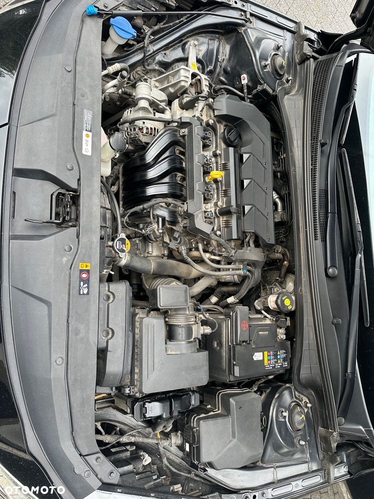Hyundai Elantra - 29