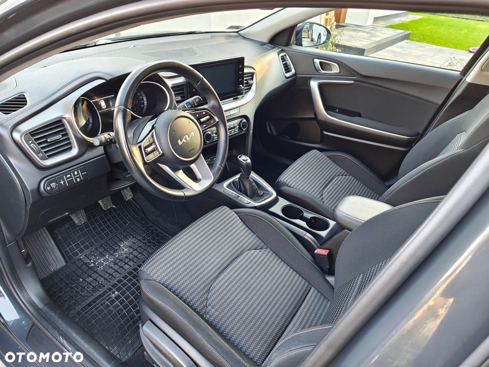 Kia Ceed 1.5 T-GDI M - 5