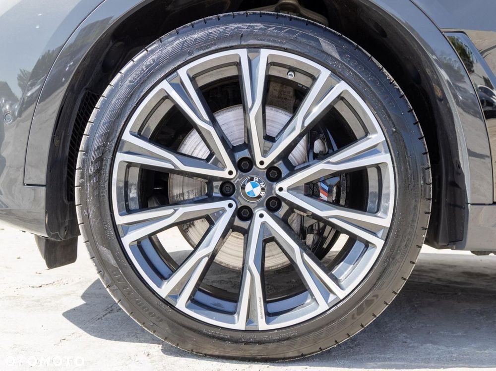 BMW X7 - 8