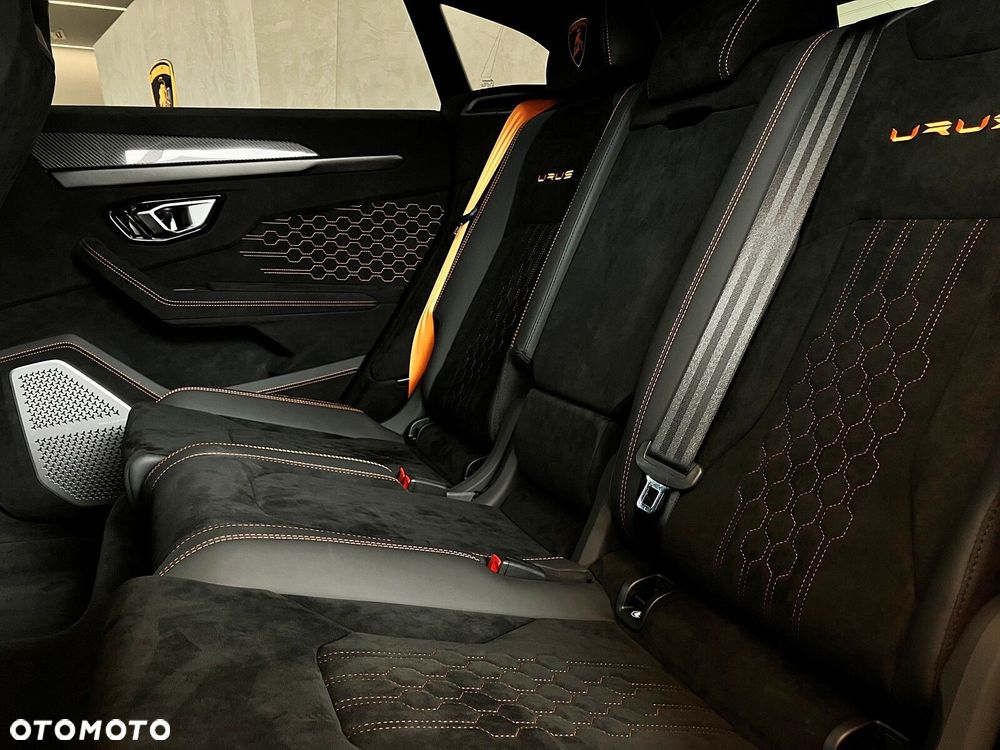 Lamborghini Urus - 23
