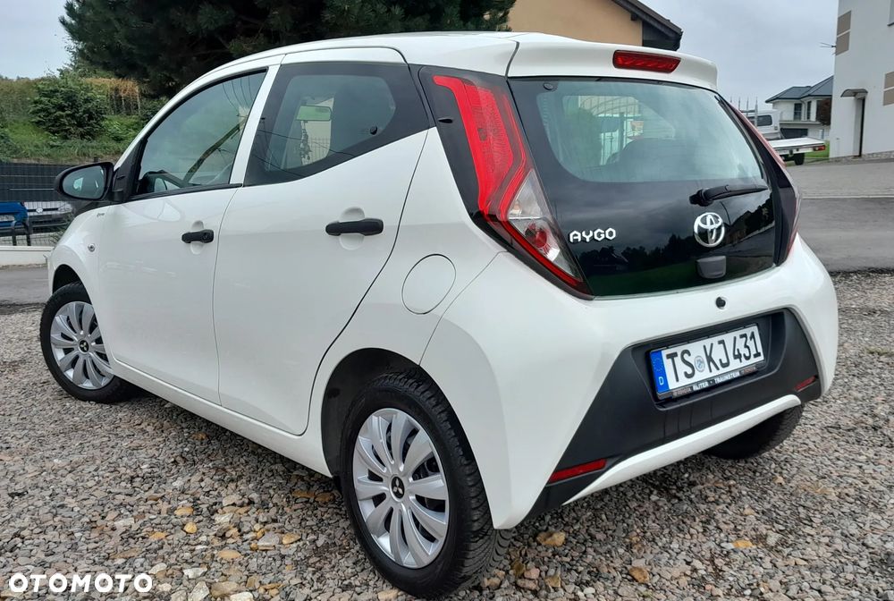 Toyota Aygo x - 27