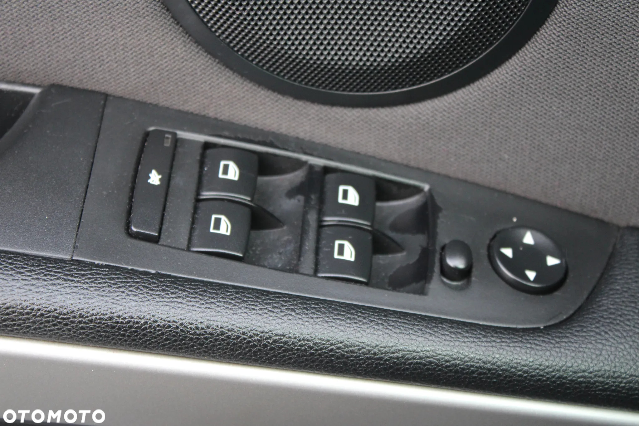 BMW Seria 3 318i Edition Exclusive - 29